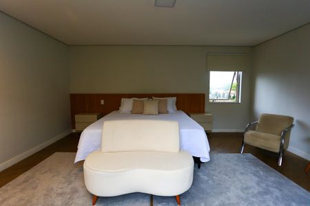 Casa à venda com 563m², 3 quartos e 4 vagasSuíte 3