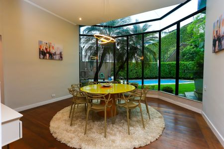 Casa à venda com 563m², 3 quartos e 4 vagasSala 4