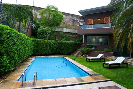 Casa à venda com 563m², 3 quartos e 4 vagasÁrea comum - Piscina