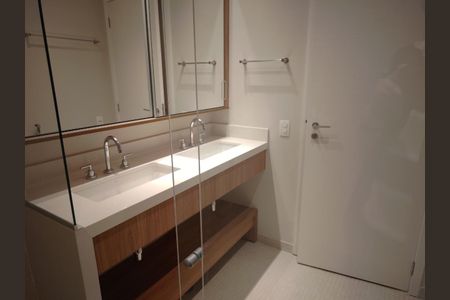 Apartamento à venda com 139m², 2 quartos e 3 vagas Apartamento à venda com 139m², 2 quartos e 3 vagasFoto 17