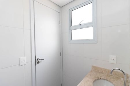 Apartamento à venda com 49m², 2 quartos e sem vaga Apartamento à venda com 49m², 2 quartos e sem vagaBanheiro