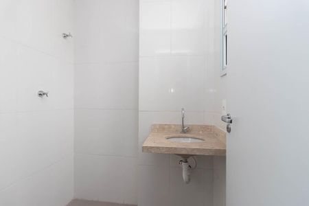 Casa à venda com 41m², 2 quartos e sem vagaBanheiro