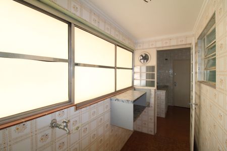 Apartamento para alugar com 75m², 3 quartos e 1 vagaÁrea de Serviço