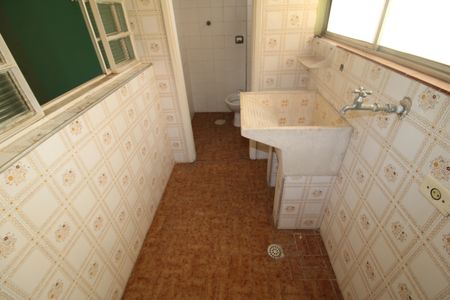 Apartamento para alugar com 75m², 3 quartos e 1 vagaÁrea de Serviço