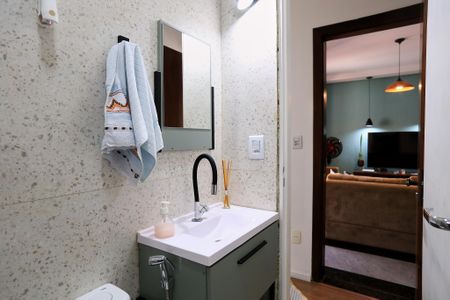 Casa à venda com 272m², 5 quartos e 8 vagas Casa à venda com 272m², 5 quartos e 8 vagasBanheiro da Suíte