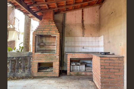 Casa à venda com 450m², 3 quartos e 5 vagas Casa à venda com 450m², 3 quartos e 5 vagasChurrasqueira