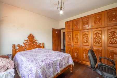 Casa à venda com 450m², 3 quartos e 5 vagas Casa à venda com 450m², 3 quartos e 5 vagasQuarto 1