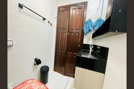 Apartamento à venda com 52m², 2 quartos e sem vagaBanheiro Social
