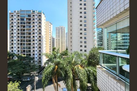 Apartamento à venda com 195m², 3 quartos e 3 vagas Apartamento à venda com 195m², 3 quartos e 3 vagasVista da Varanda