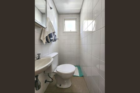 Apartamento à venda com 195m², 3 quartos e 3 vagas Apartamento à venda com 195m², 3 quartos e 3 vagasBanheiro de Serviço