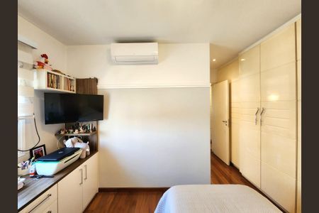 Apartamento à venda com 195m², 3 quartos e 3 vagas Apartamento à venda com 195m², 3 quartos e 3 vagasSuíte 1