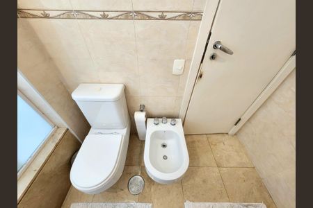 Apartamento à venda com 195m², 3 quartos e 3 vagas Apartamento à venda com 195m², 3 quartos e 3 vagasBanheiro da Suíte 3