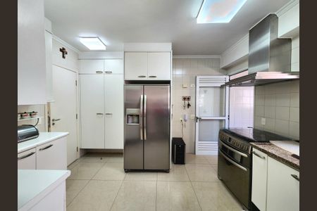 Apartamento à venda com 195m², 3 quartos e 3 vagas Apartamento à venda com 195m², 3 quartos e 3 vagasCozinha