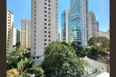 Apartamento à venda com 195m², 3 quartos e 3 vagas Apartamento à venda com 195m², 3 quartos e 3 vagasVista da Varanda
