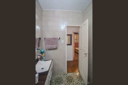 Casa à venda com 140m², 5 quartos e 2 vagasBanheiro social