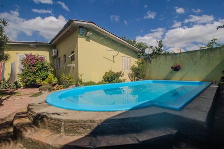 Casa à venda com 140m², 5 quartos e 2 vagasQuintal/Piscina