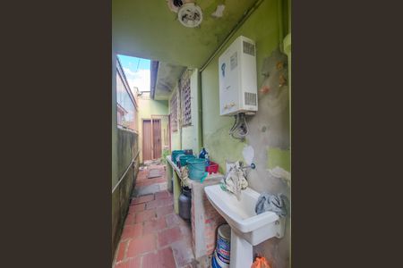 Casa à venda com 140m², 5 quartos e 2 vagasCorredor