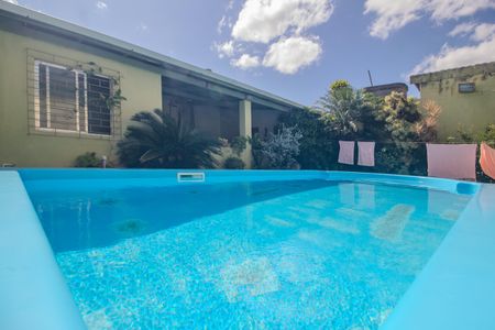 Casa à venda com 140m², 5 quartos e 2 vagasQuintal/Piscina