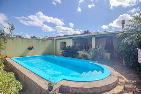 Casa à venda com 140m², 5 quartos e 2 vagasQuintal/Piscina