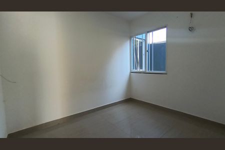 Casa à venda com 80m², 2 quartos e 1 vagaQuarto