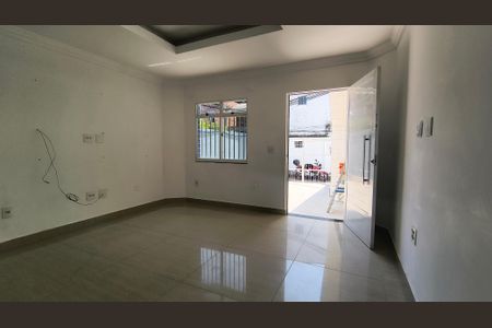 Casa à venda com 80m², 2 quartos e 1 vagaSala