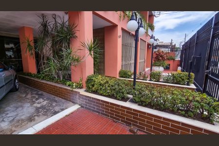 Apartamento à venda com 68m², 2 quartos e 1 vagaEntrada do Prédio