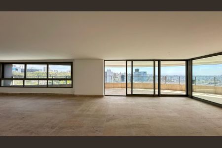 Apartamento à venda com 323m², 4 quartos e 4 vagas