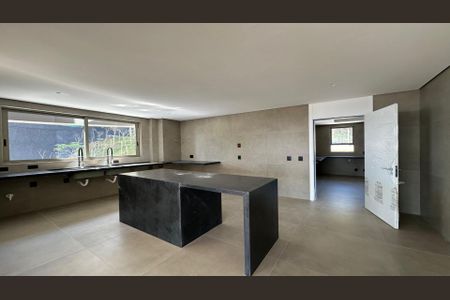 Apartamento à venda com 4 quartos, 323m² em Santa Lúcia, Belo Horizonte