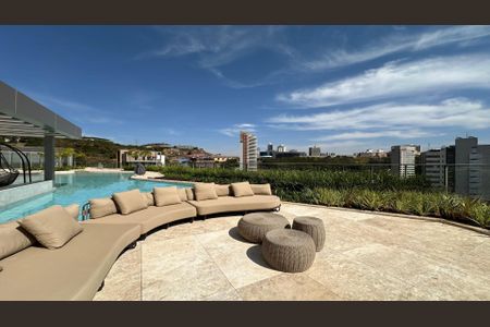 Apartamento à venda com 323m², 4 quartos e 4 vagas