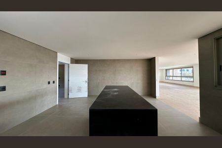 Apartamento à venda com 4 quartos, 323m² em Santa Lúcia, Belo Horizonte