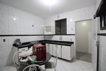 Casa à venda com 170m², 2 quartos e sem vagaCozinha