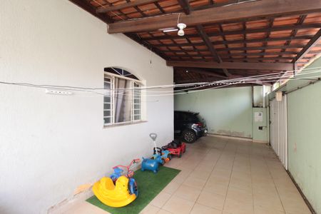Casa à venda com 167m², 3 quartos e 3 vagasGaragem