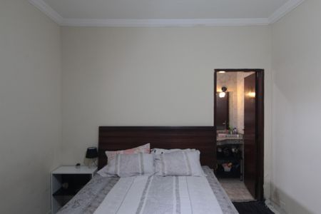 Casa à venda com 167m², 3 quartos e 3 vagasSuite