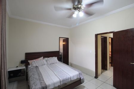 Casa à venda com 167m², 3 quartos e 3 vagasSuite