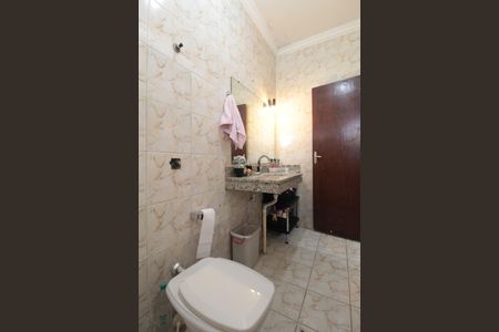 Casa à venda com 167m², 3 quartos e 3 vagasBanheiro da Suite