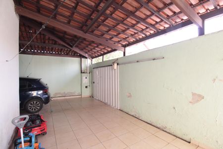 Casa à venda com 167m², 3 quartos e 3 vagasGaragem