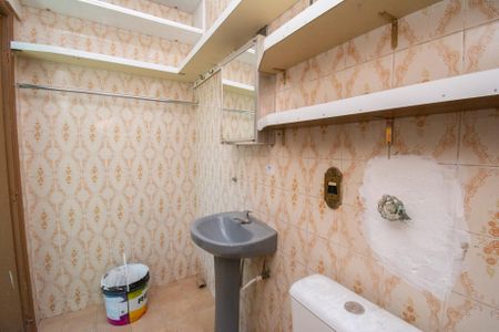 Casa à venda com 360m², 4 quartos e 2 vagasBanheiro da Suíte