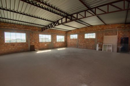 Casa à venda com 360m², 4 quartos e 2 vagasTerraço