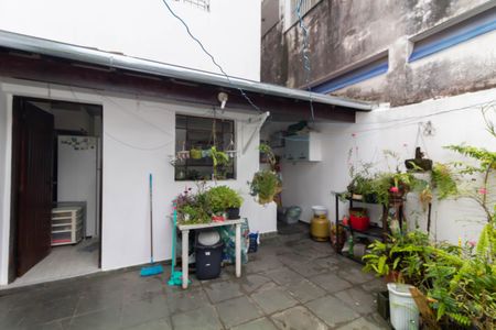 Casa à venda com 125m², 3 quartos e 2 vagas Casa à venda com 125m², 3 quartos e 2 vagasQuintal