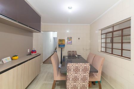 Casa à venda com 125m², 3 quartos e 2 vagas Casa à venda com 125m², 3 quartos e 2 vagasCozinha