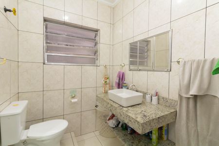 Casa à venda com 125m², 3 quartos e 2 vagas Casa à venda com 125m², 3 quartos e 2 vagasBanheiro 2