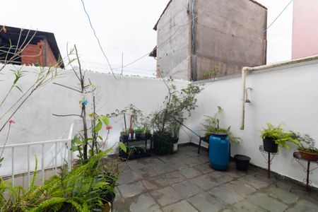 Casa à venda com 125m², 3 quartos e 2 vagas Casa à venda com 125m², 3 quartos e 2 vagasQuintal