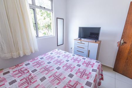Apartamento à venda com 80m², 3 quartos e 2 vagas Apartamento à venda com 80m², 3 quartos e 2 vagasQuarto 2