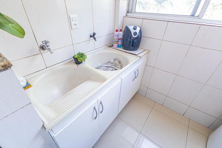 Apartamento à venda com 80m², 3 quartos e 2 vagas Apartamento à venda com 80m², 3 quartos e 2 vagasÁrea de Serviço