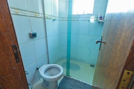 Apartamento à venda com 80m², 3 quartos e 2 vagas Apartamento à venda com 80m², 3 quartos e 2 vagasBanheiro Social