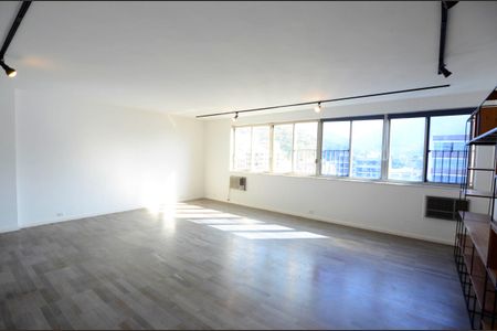 Sala de apartamento à venda com 3 quartos, 124m² em Tijuca, Rio de Janeiro