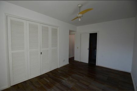 Apartamento à venda com 124m², 3 quartos e 2 vagasSuíte