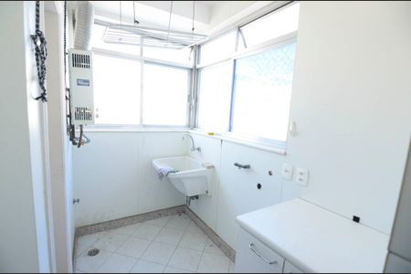 Apartamento à venda com 124m², 3 quartos e 2 vagasÁrea de Serviço