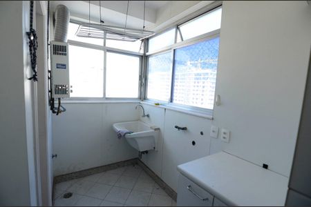 Apartamento à venda com 124m², 3 quartos e 2 vagasÁrea de Serviço