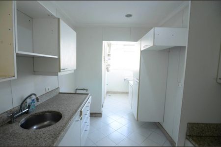 Apartamento à venda com 124m², 3 quartos e 2 vagasCozinha